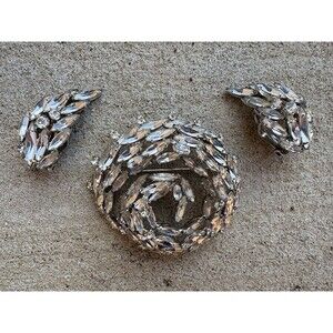 Vintage 1950s Sherman Signed Rhinestone Pinwheel Brooch & Clip On Earrings Set